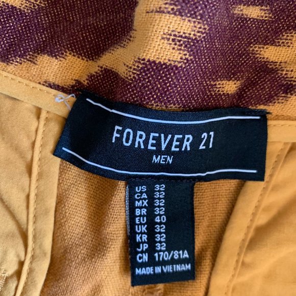 Forever 21 Chino Printed Short - Picture 3 of 4